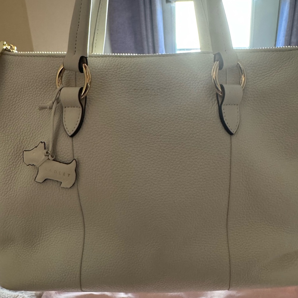 Radley tote SOLD